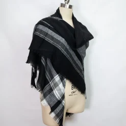 Echarpe triangle Paola | Laura Vita Outlet