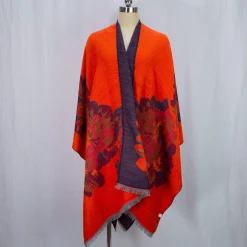 Poncho Bryone | Laura Vita Store