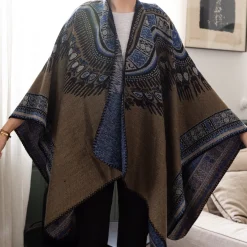 Poncho Pluma | Laura Vita Hot